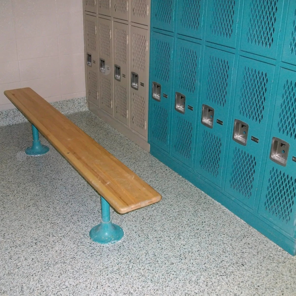 Epoxy-Flake-Floor-Schools.webp